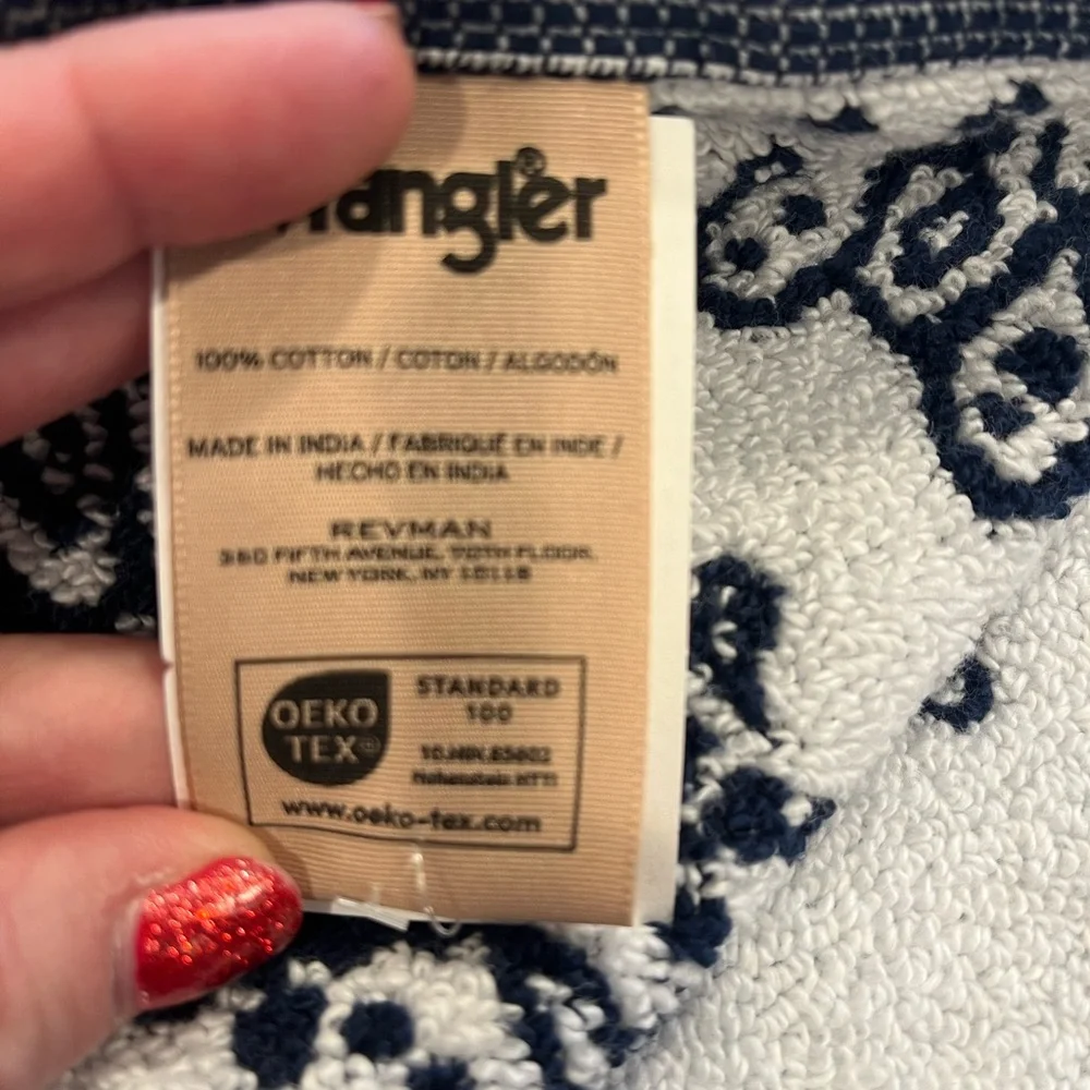 Wrangler navy decor